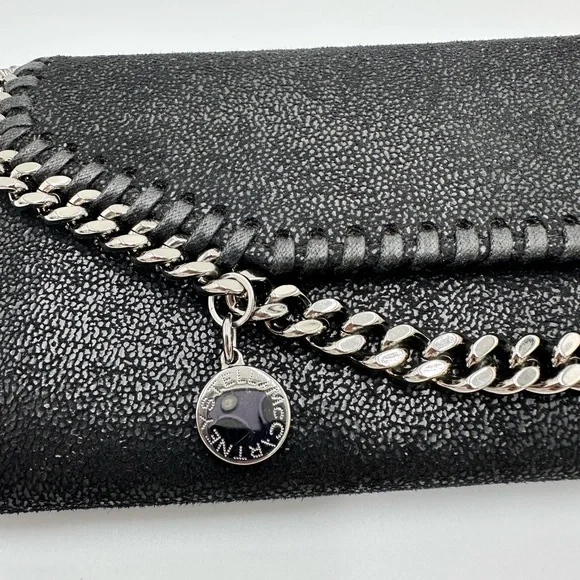 STELLA MCCARTNEY
Vegan Suede Continental Wallet - Picture 4 of 11